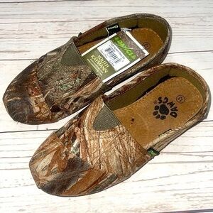 DAWGS Camo Kids Shoes size 13